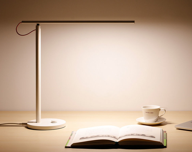 台灯 Mi LED Desk Lamp