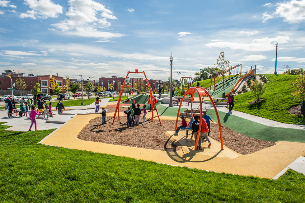 3六角形灵感儿童公园  公园设计灵感来自"最强"的六角形,旨在结合在一